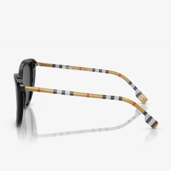 Burberry Sunglasses, New 235 - Picture 5 of 7